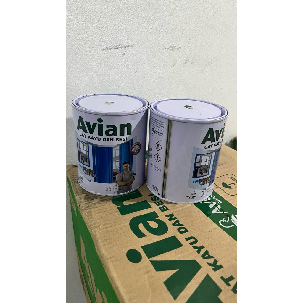 AVIAN CAT KAYU & CAT BESI 1 KG