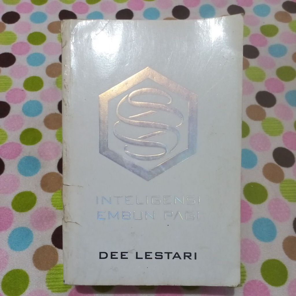 Novel Preloved Original : Supernova Inteligensi Embun Pagi.