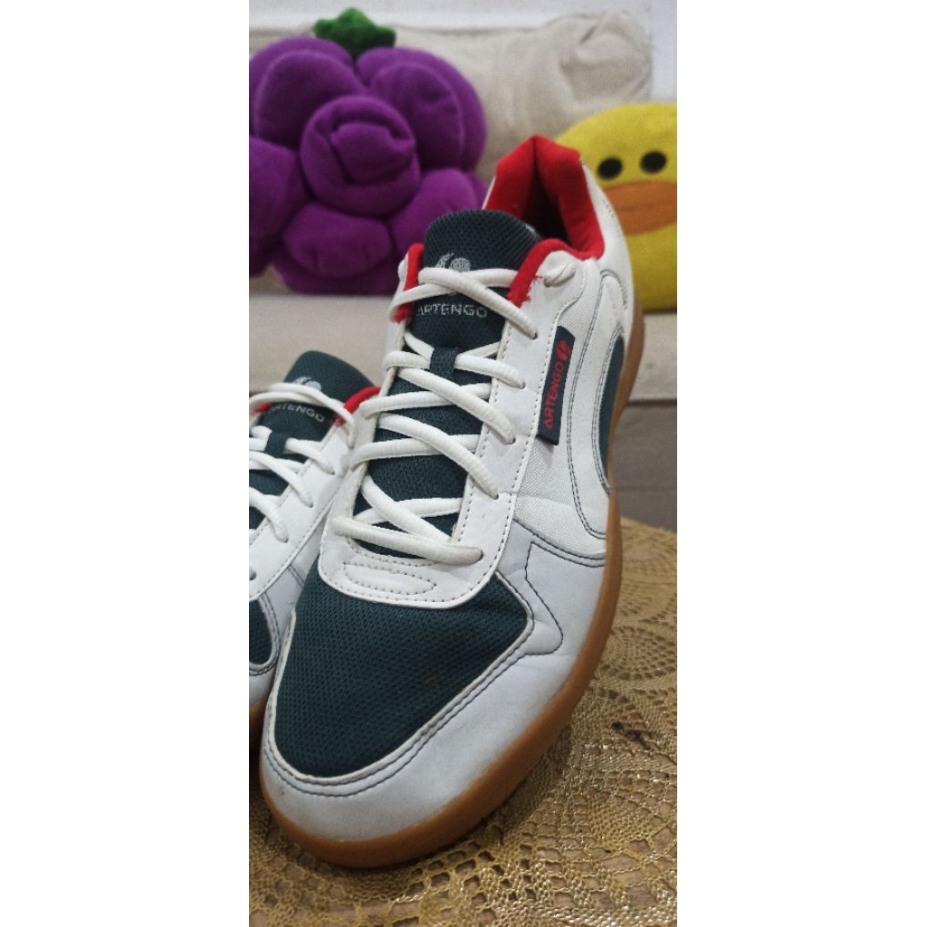 Sepatu BADMINTON ARTENGO size 46