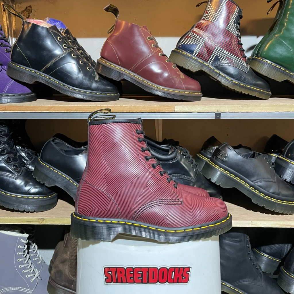 dr martens 1460 red original 41