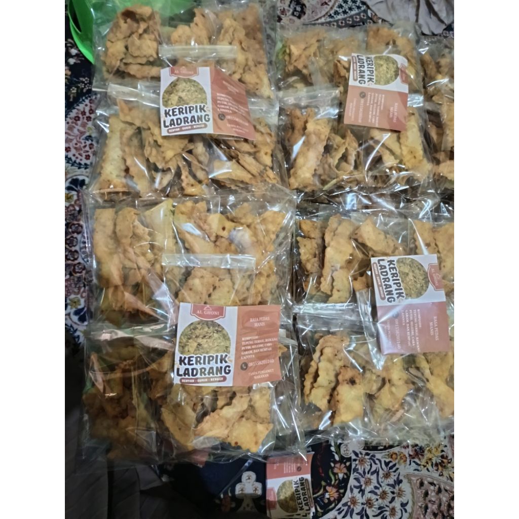 KERIPIK LADRANG RASA PEDAS MANIS