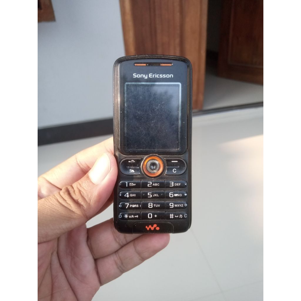 HP JADUL SONY ERICSSON W200i BAHAN