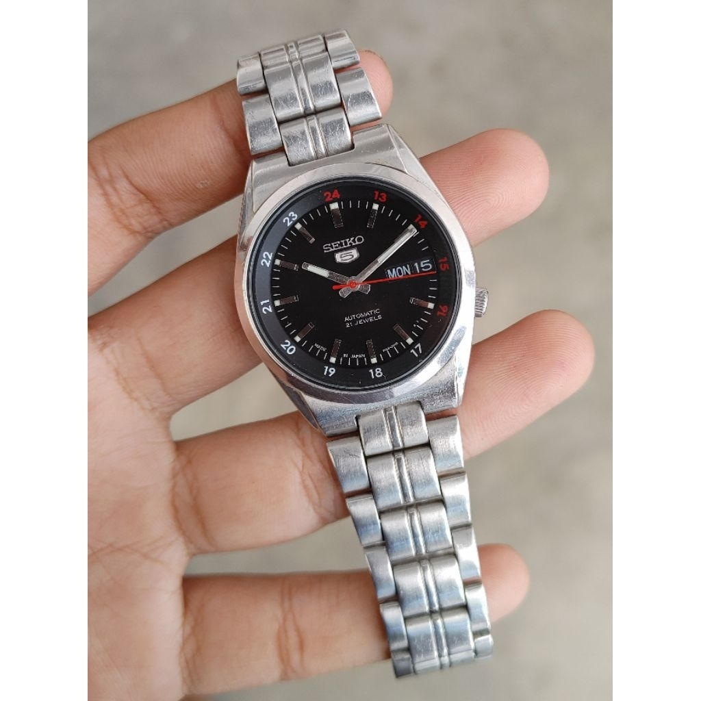 Jam tangan seiko 5 automatic SNK571J1 caliber 7s26 02c0
