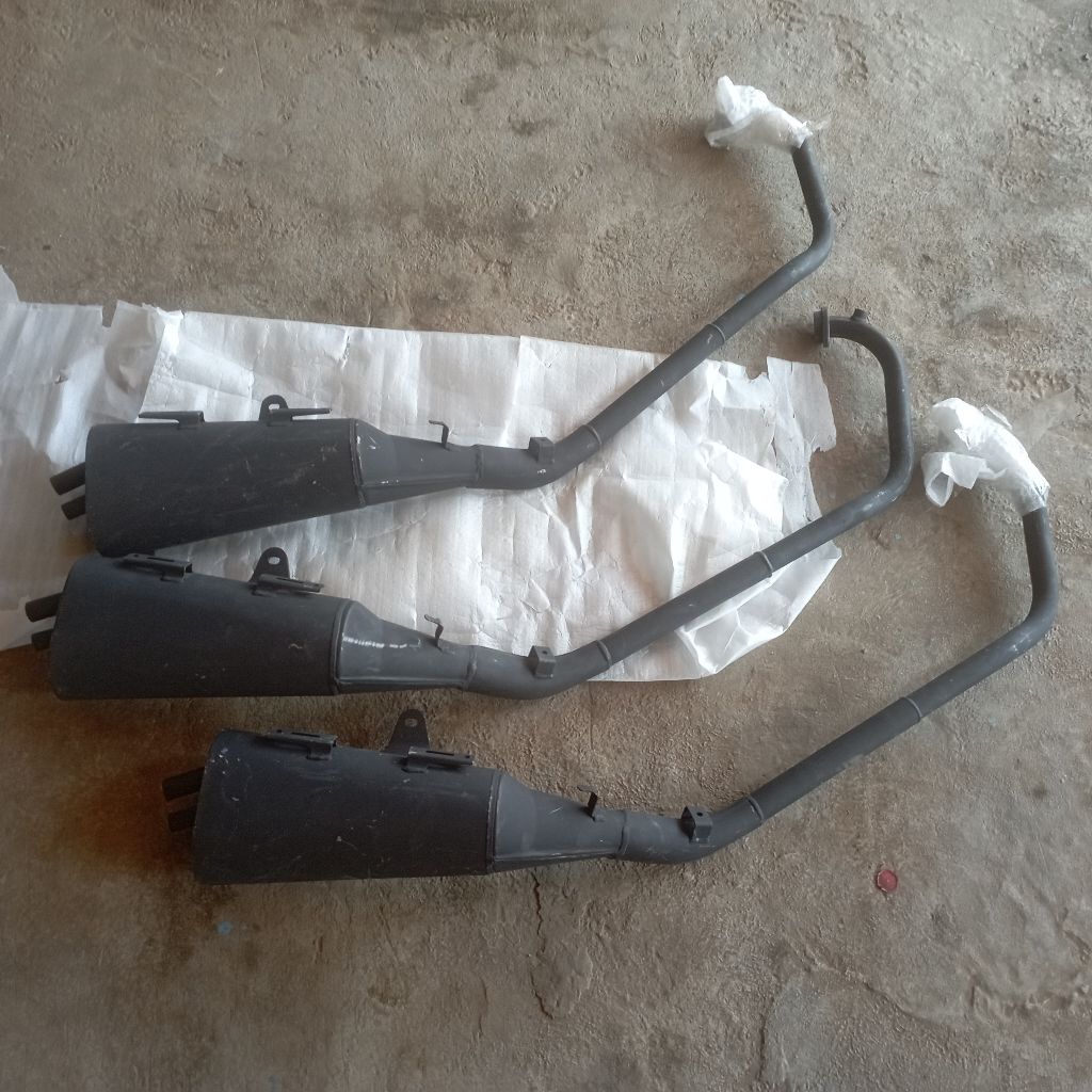 KNALPOT STANDARAN SUJUKI GSX 150 ORIGINl