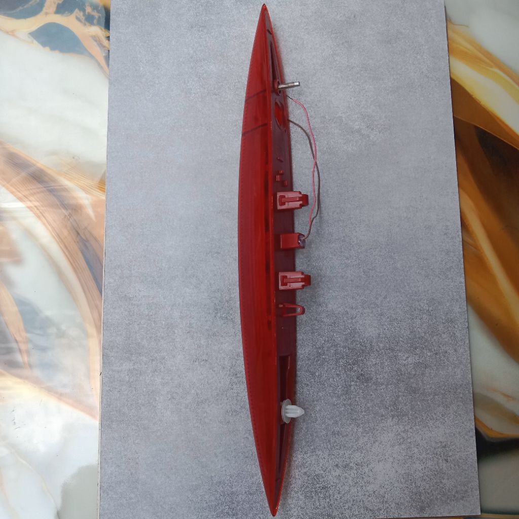 Lampu spoiler belakang Honda Jazz Brio