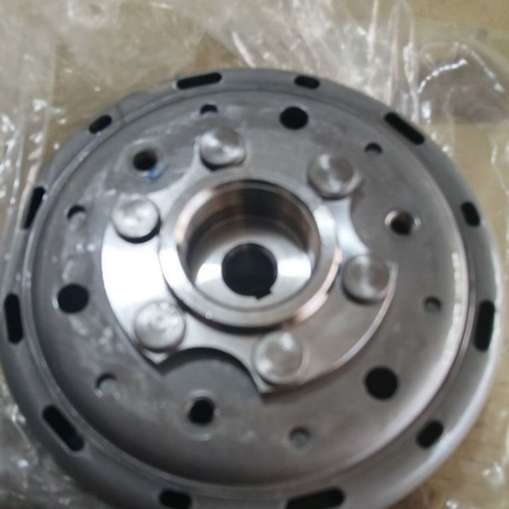 FlyWheel,Comp/MagnitAssy,Honda,BeatCarburator,asli AHM,kode 31110-KVY-961