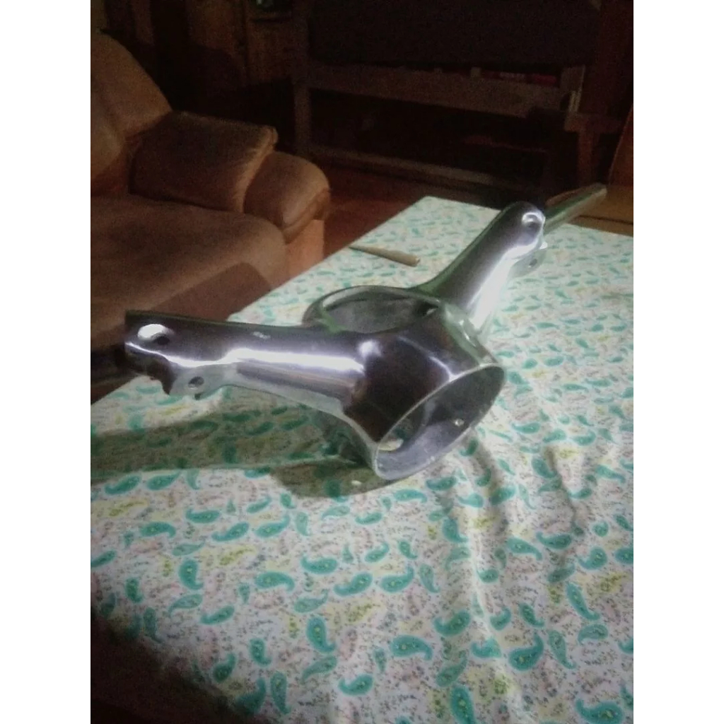 BATOK LAMPU (SAJA TANPA LAMPU & SPEEDO) ATAU KEPALA BATOK LAMPU DEPAN C70 SET LAMPU DEPAN