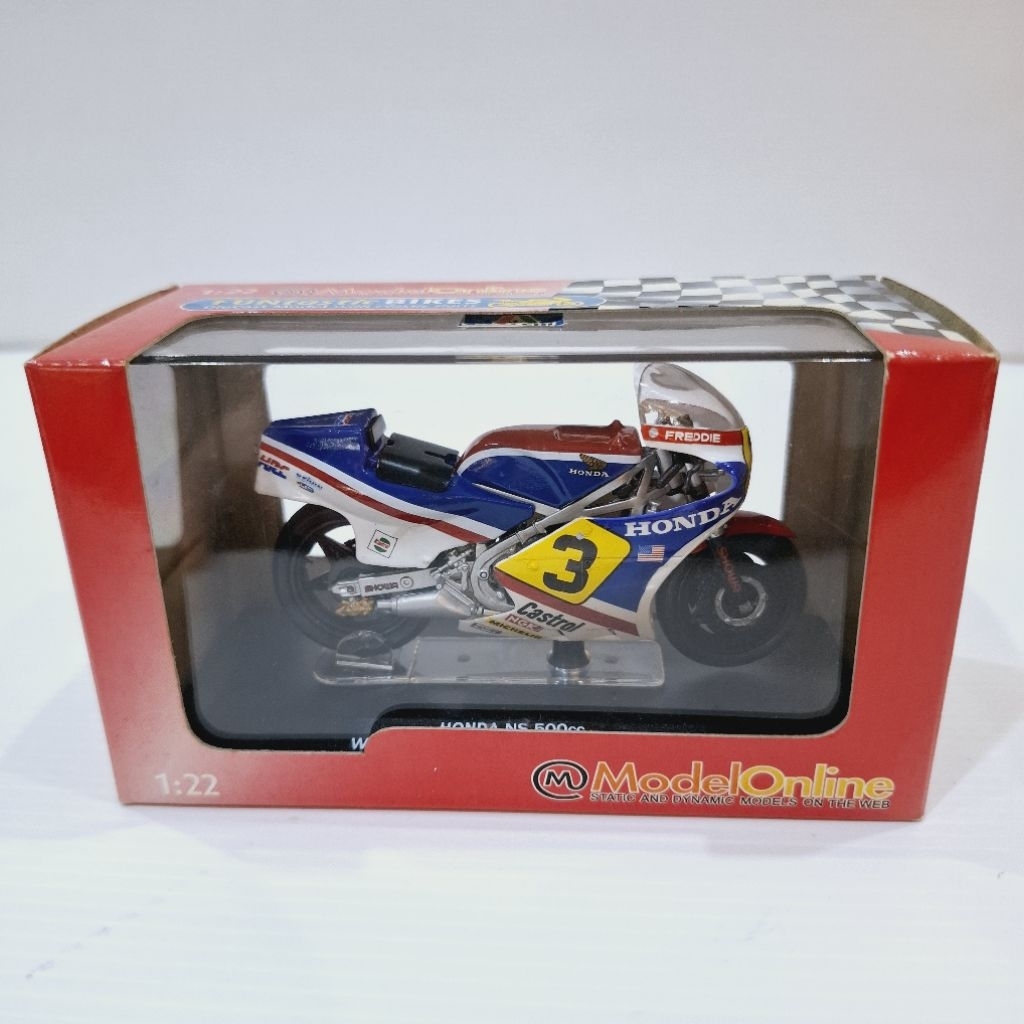 Italeri Honda NS 500cc World champion 1983 rider F Spencer