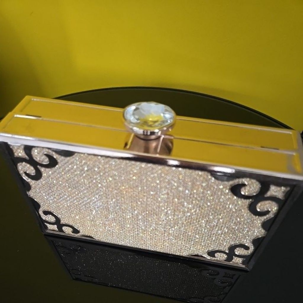 Tas PL  pesta kotak warna gold