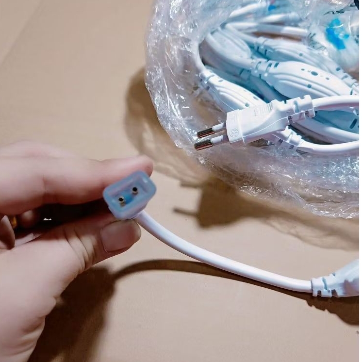 SOKET LAMPU LED STRIP NEON SELANG