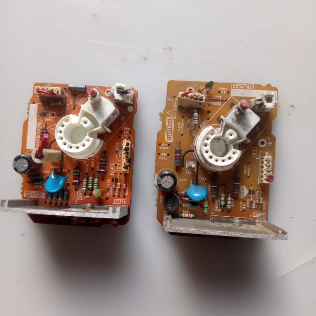 RGB TV SHARP 29inch SLIM  CABUTAN