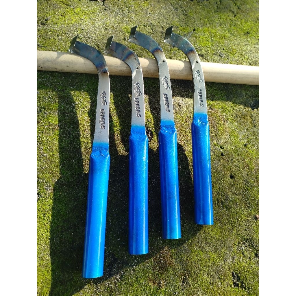 Pisau Sadap karet / Pahat / Alat untuk menyadap getah