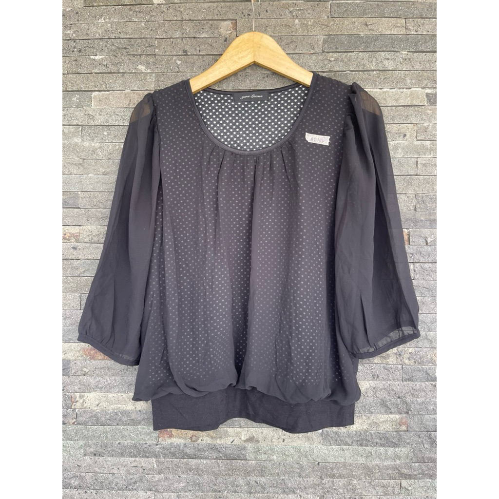 preloved blouse hitam