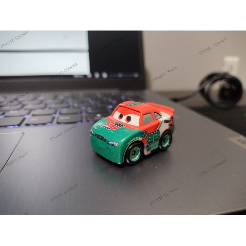 Disney Cars Mini Cars Murry Clutchburn