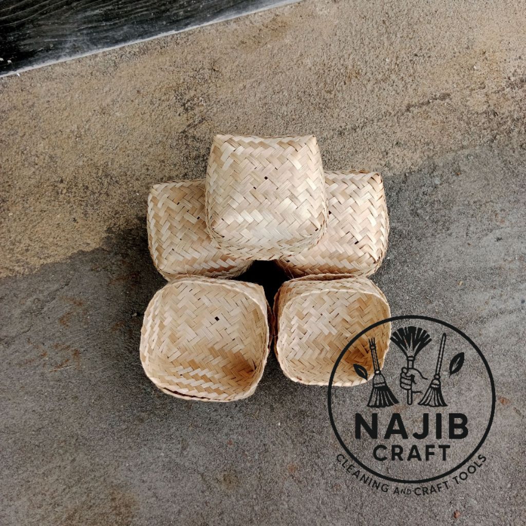 Besek Anyaman Bambu/Tumbu Ukuran Kecil