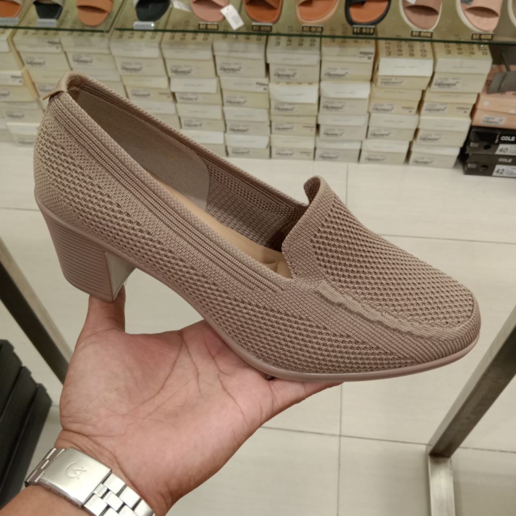 BE BOB SEPATU WANITA WEDGES RAJUT ORIGINAL