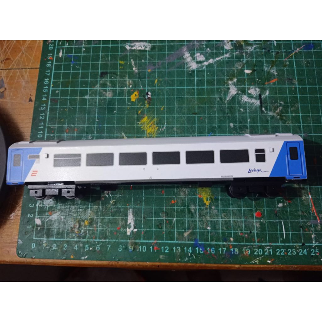 miniatur gerbong K2 lodaya , miniatur krl , miniatur lokomotif , miniatur kereta , railking