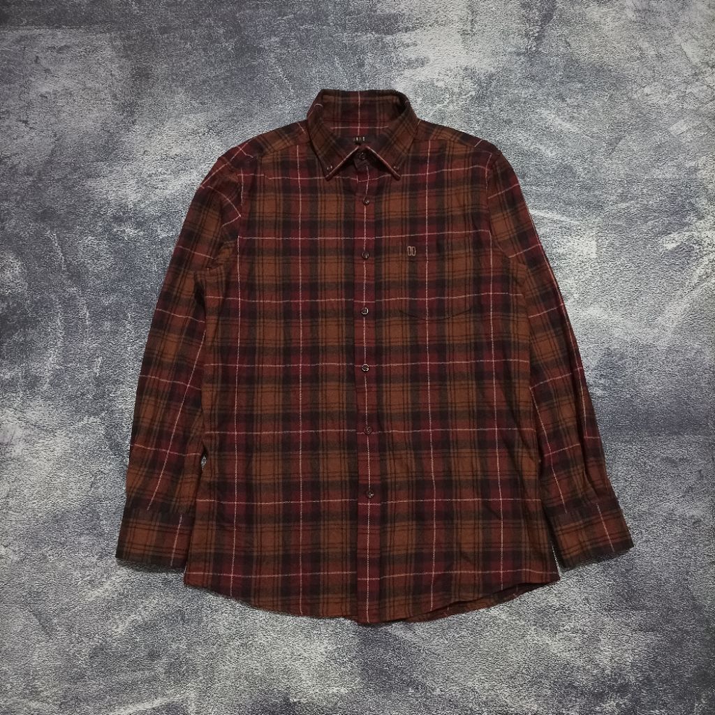 Kemeja flanel Daks London