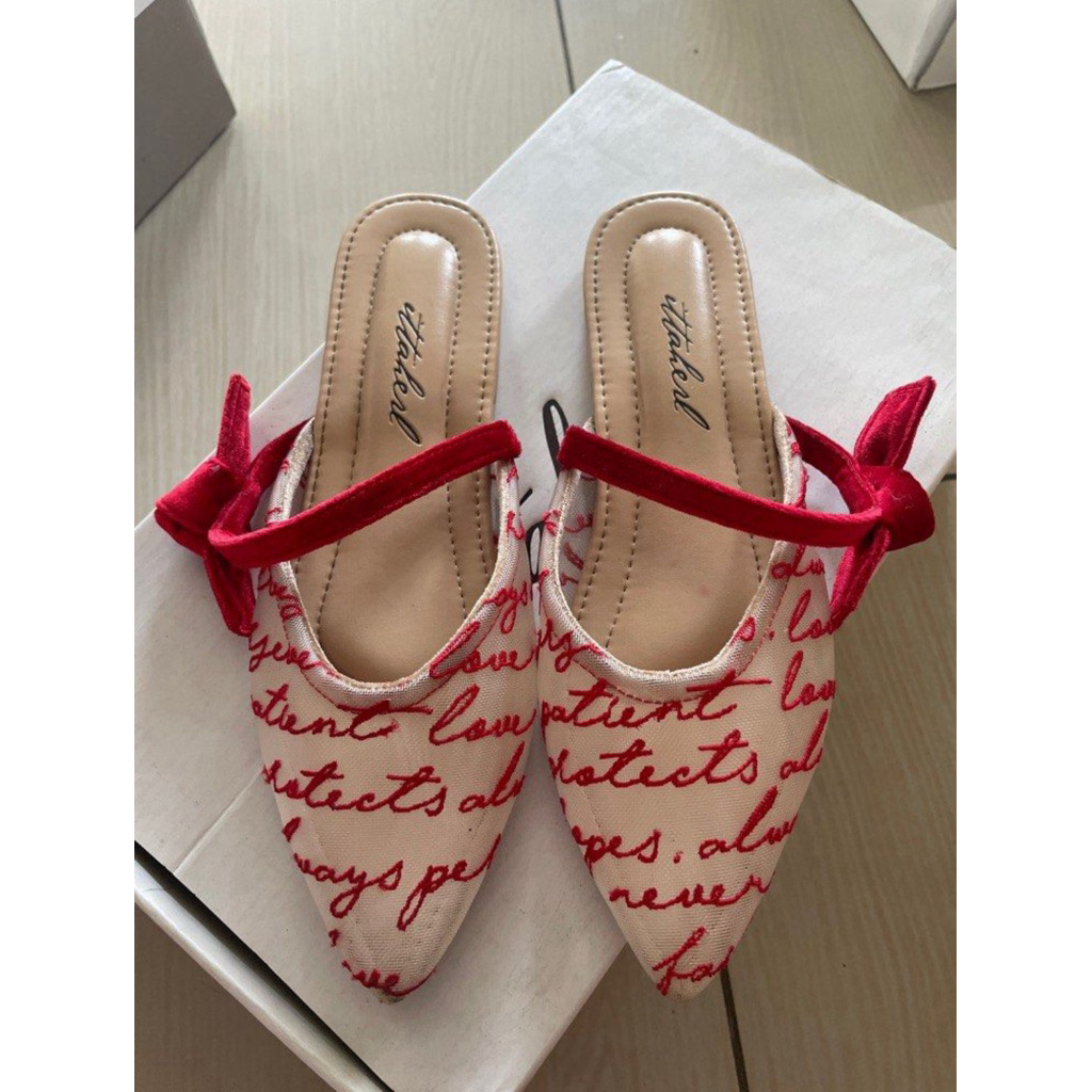 Preloved Sepatu Ittaherl Love Letter Size 36