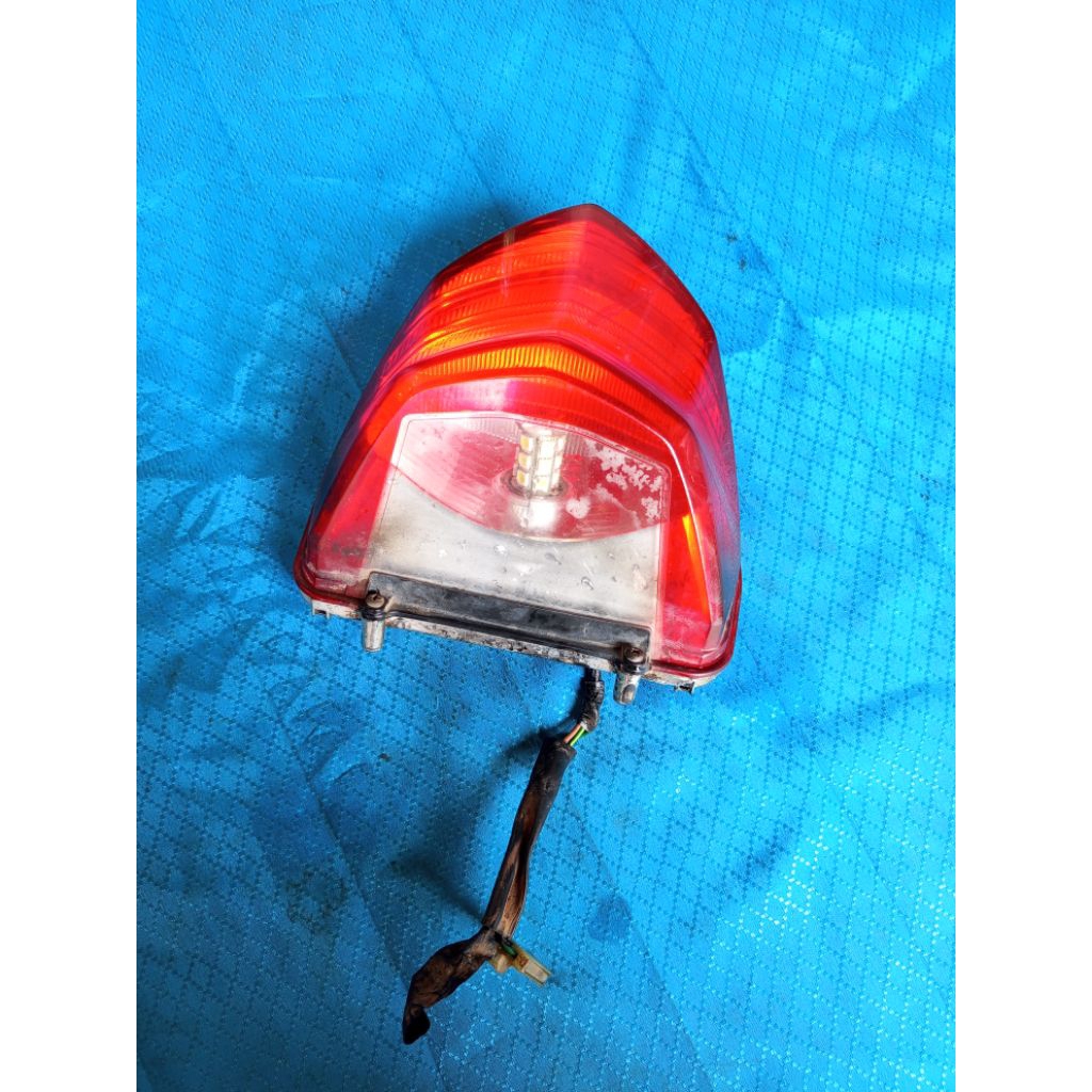 stoplam belakang Honda CB150R old Original / lampu belakang CB150R old Original copotan
