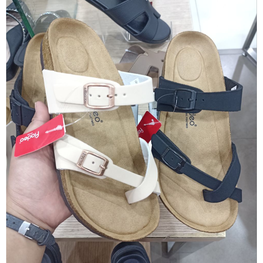 Sandal Flat Wanita FLADEO