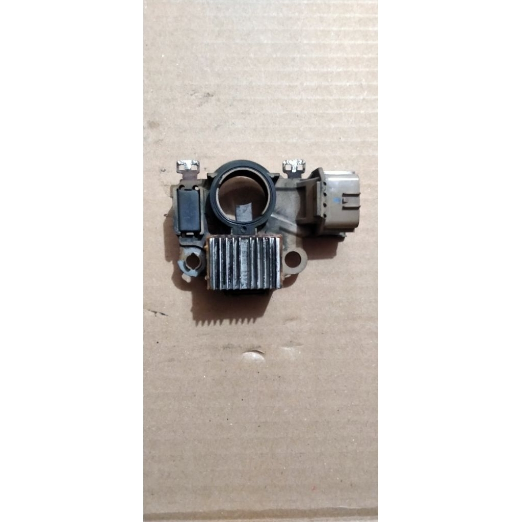 Ic regulator T120ss T120 ss injeksi injection / pajero sport / Lancer / Triton Copotan ori dinamo al