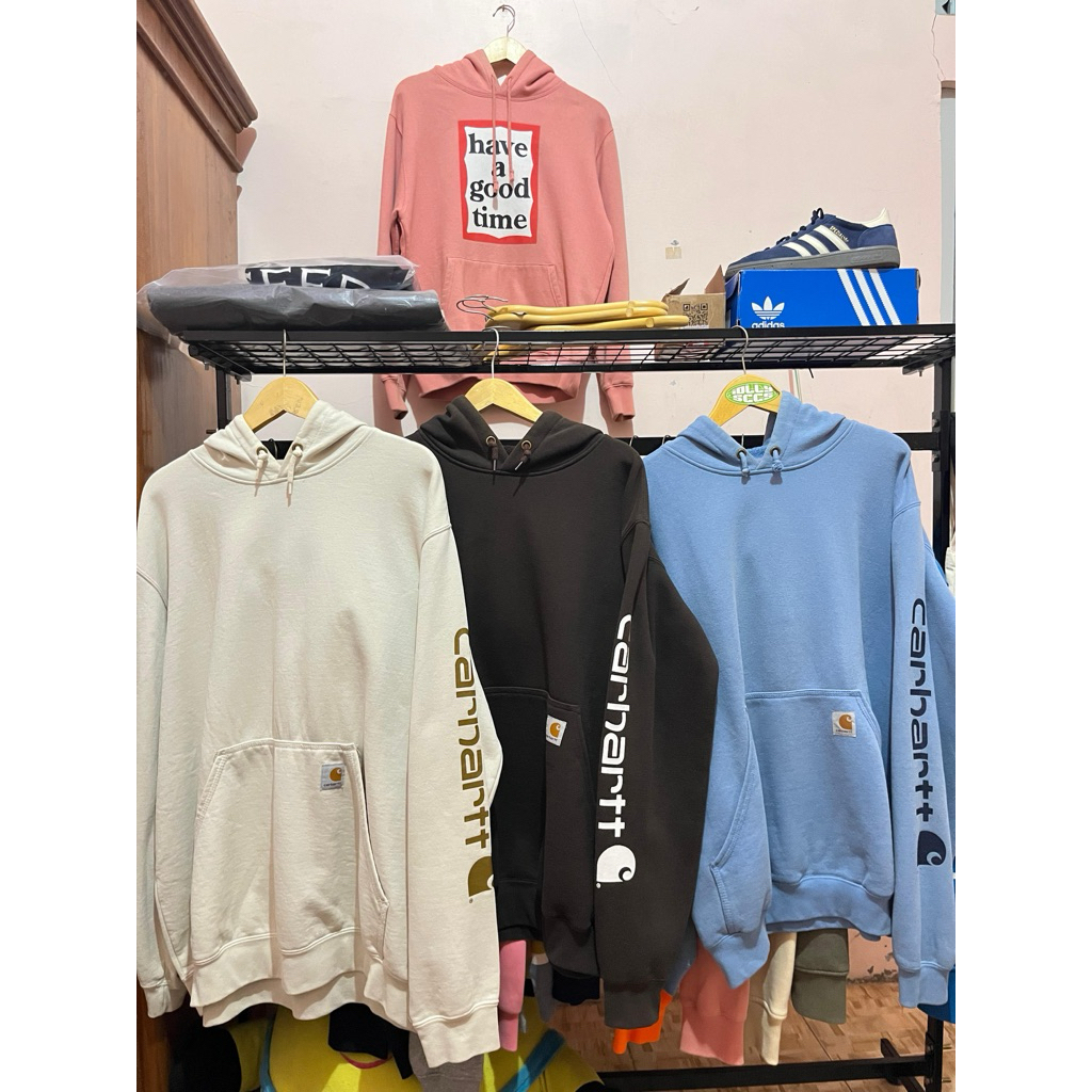 hoodie carhartt spellout