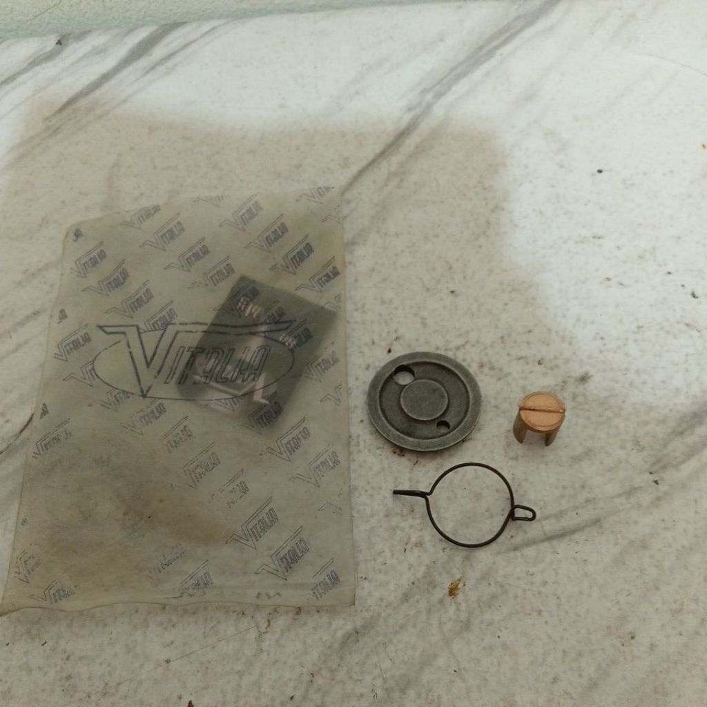 Stut Gobangan Kopling Vespa Super