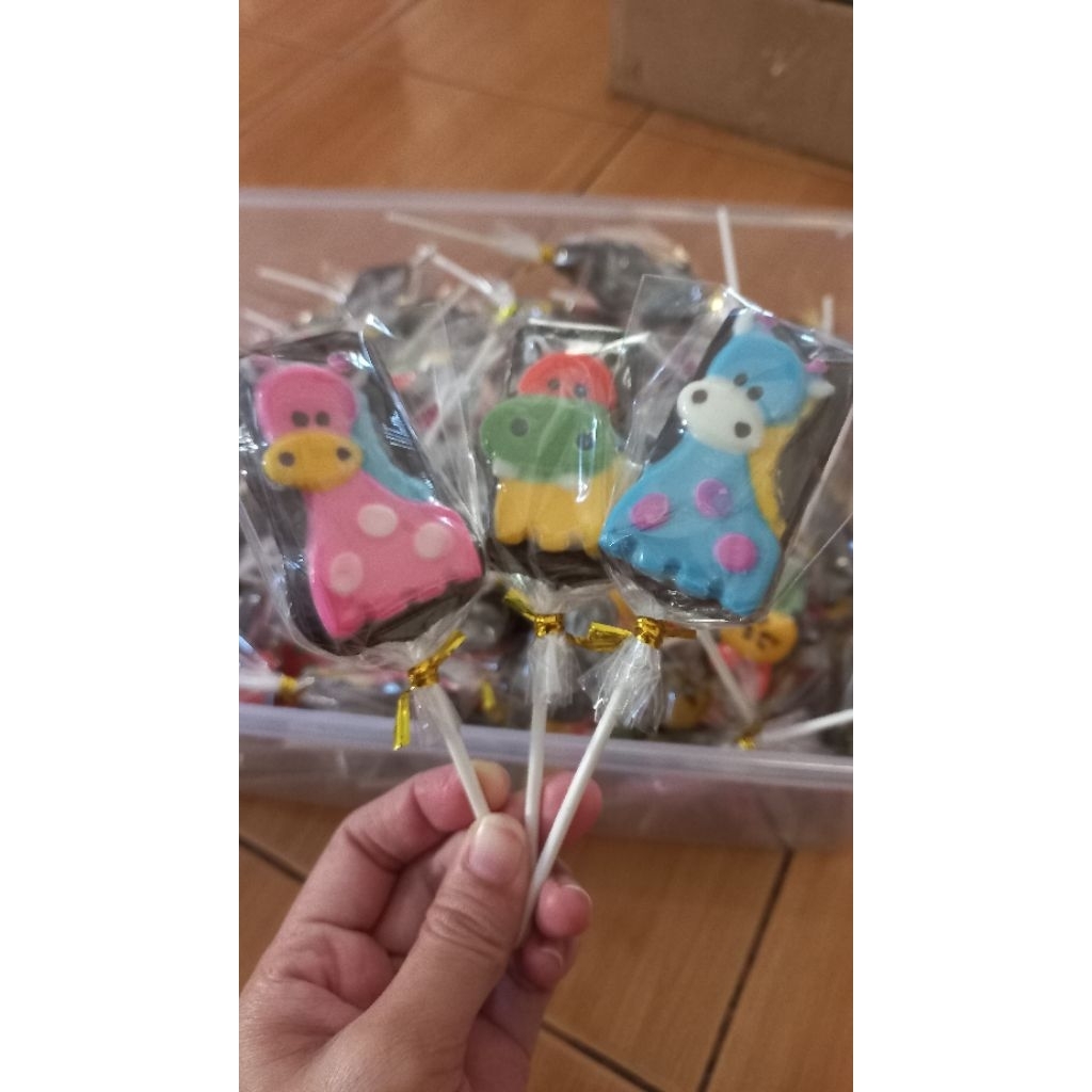 coklat karakter lolipop