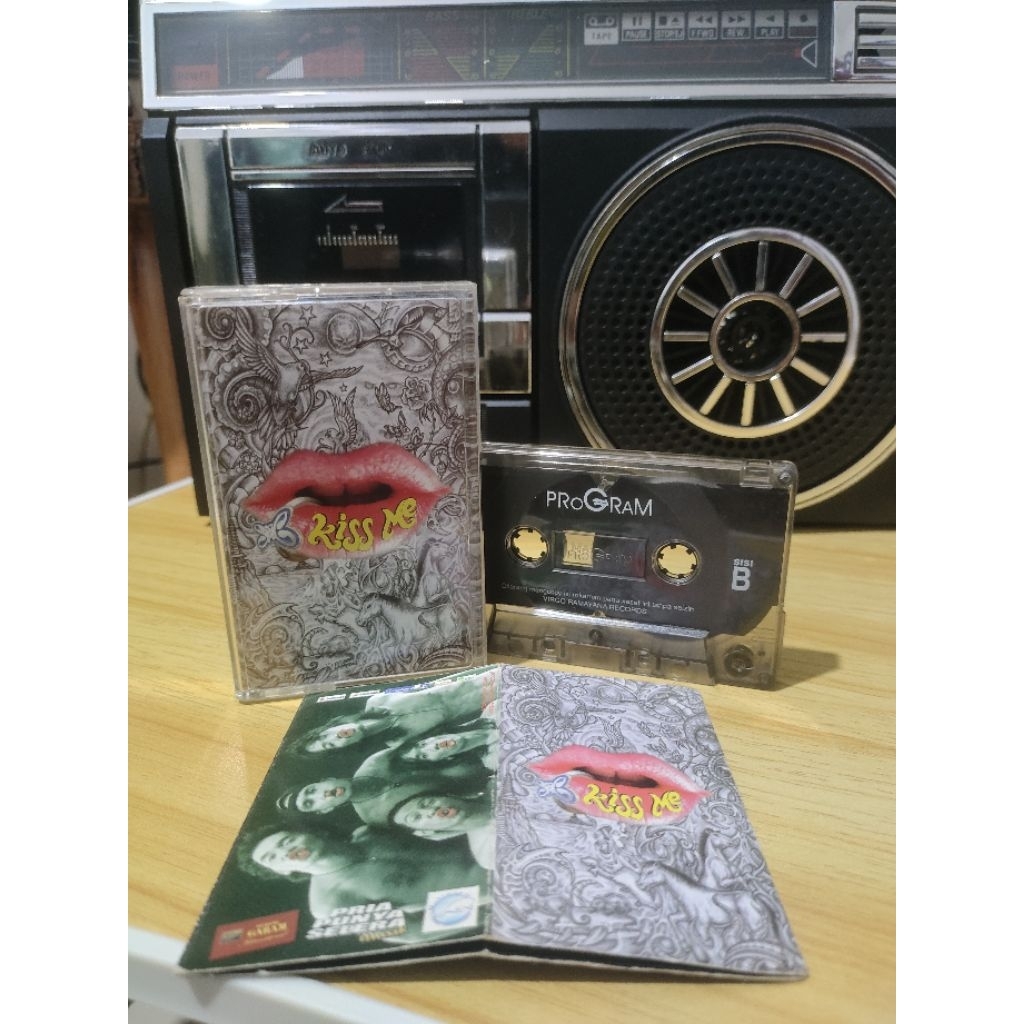 Kaset Pita Slank - Kiss Me