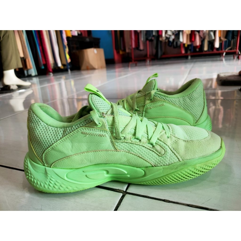 Sepatu Basket Rider size 45