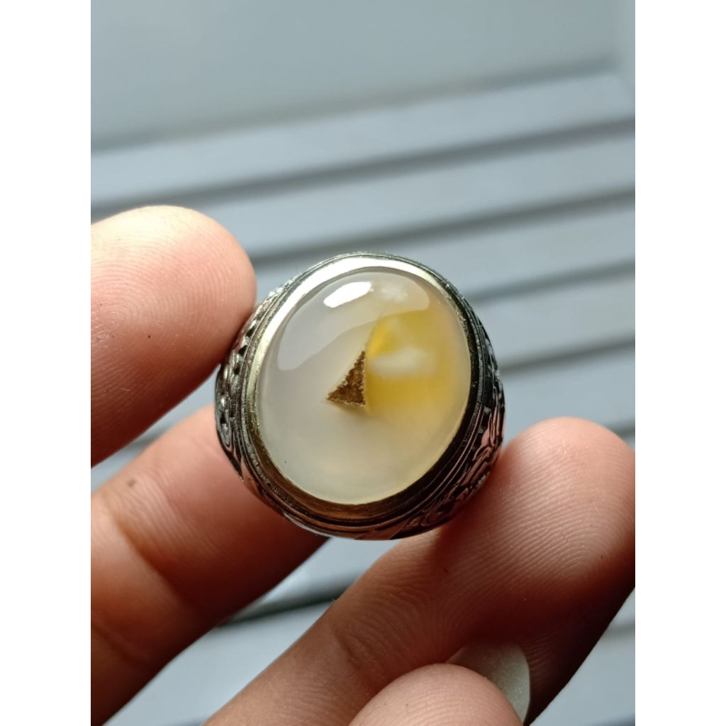 cincin batu combong antik