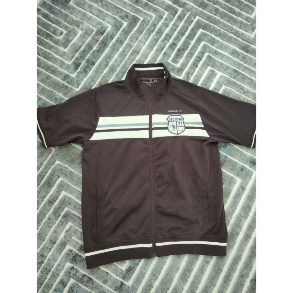 tracktop lengan pendek,mulus,warna coklat,logo bordir