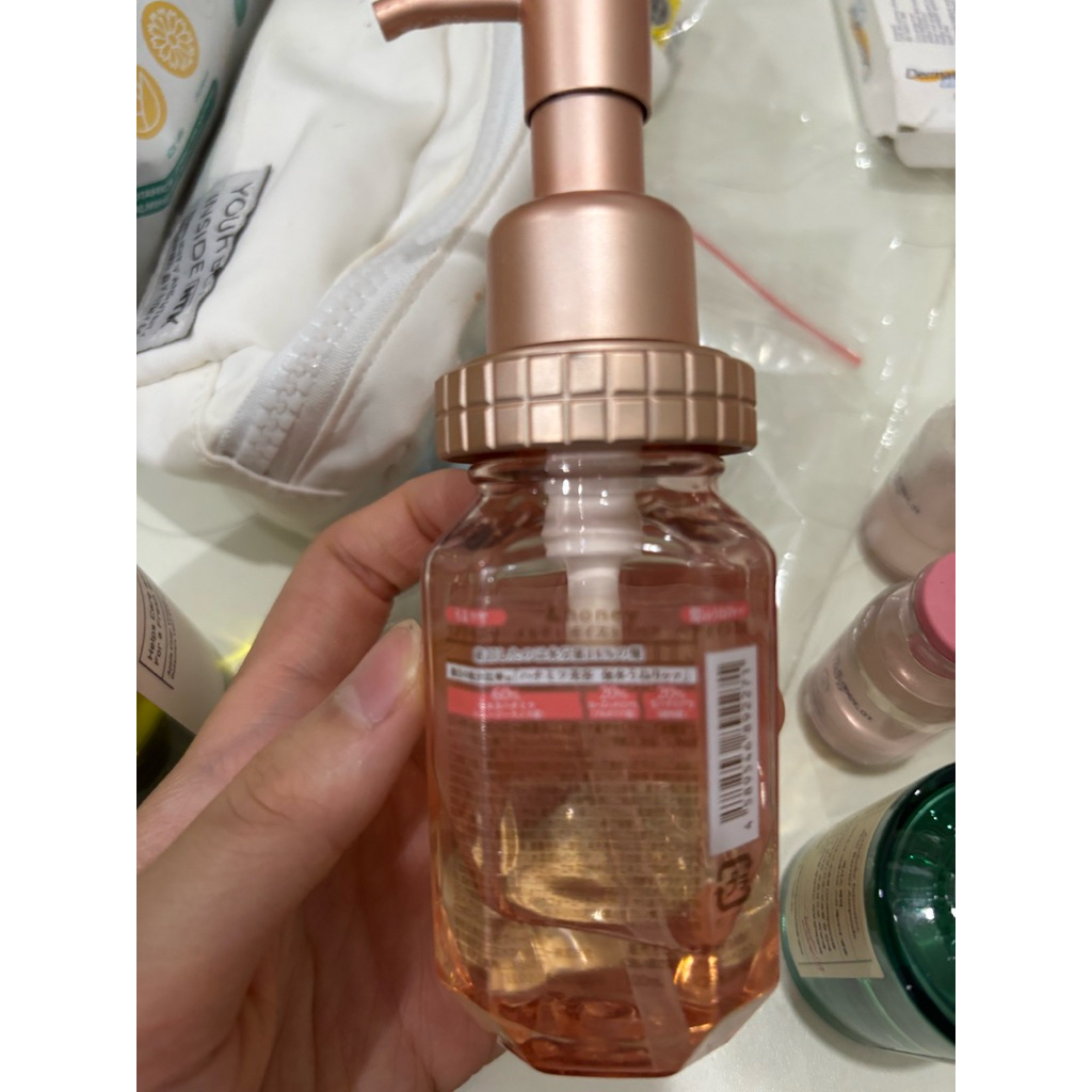 Honey hair oil, numbuzin sunscreen, axis y serum, dr althea (preloved)