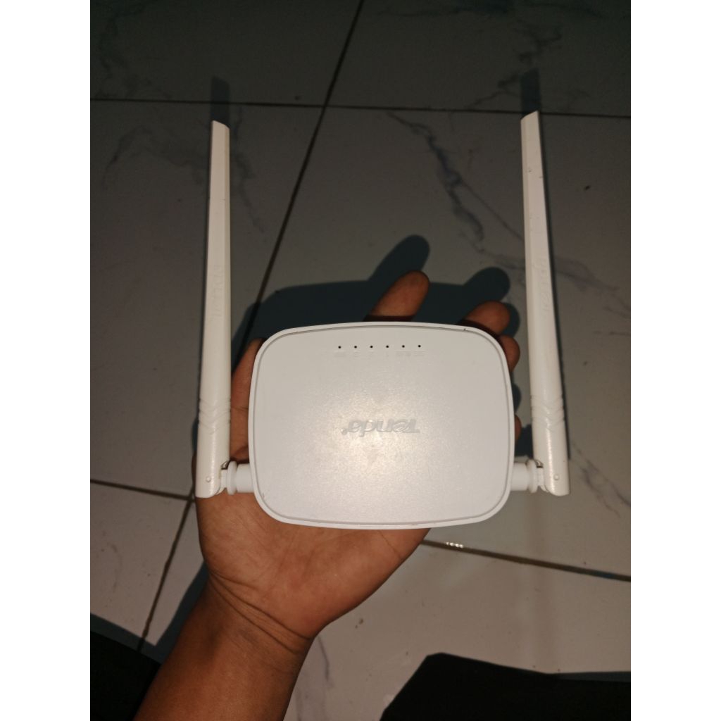 Reuter tenda n301 bekas migrasi