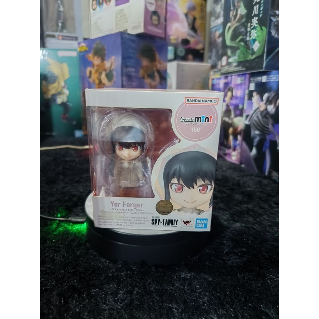 Bandai Figure Figuarts Mini 150 - Yor Forger