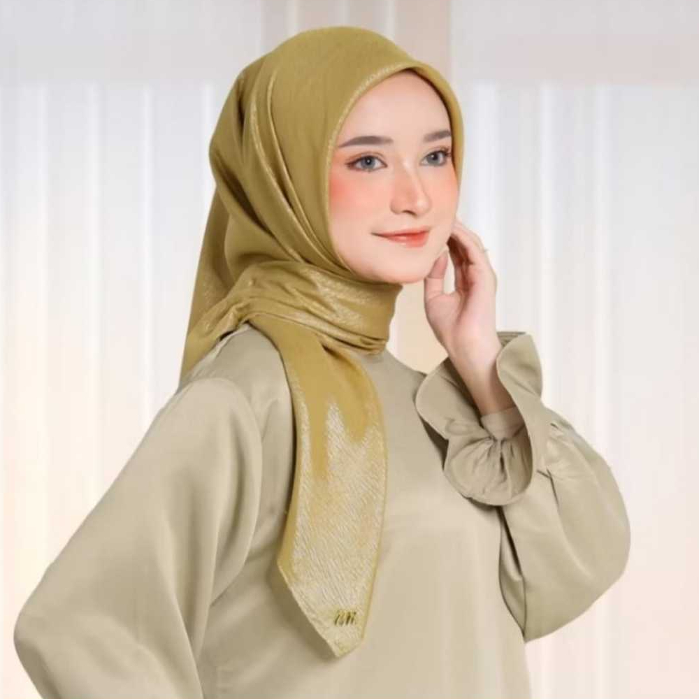 HIJAB SEGI EMPAT SINAR GLAMOUR/JILBAB GLITER BAHAN SINAR/SEGI EMPAT LASERCUT SEGI EMPAT POLOS