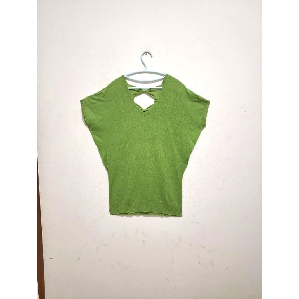 Blouse / Kaos rajut wanita  hijau muda batwing xL ld 130