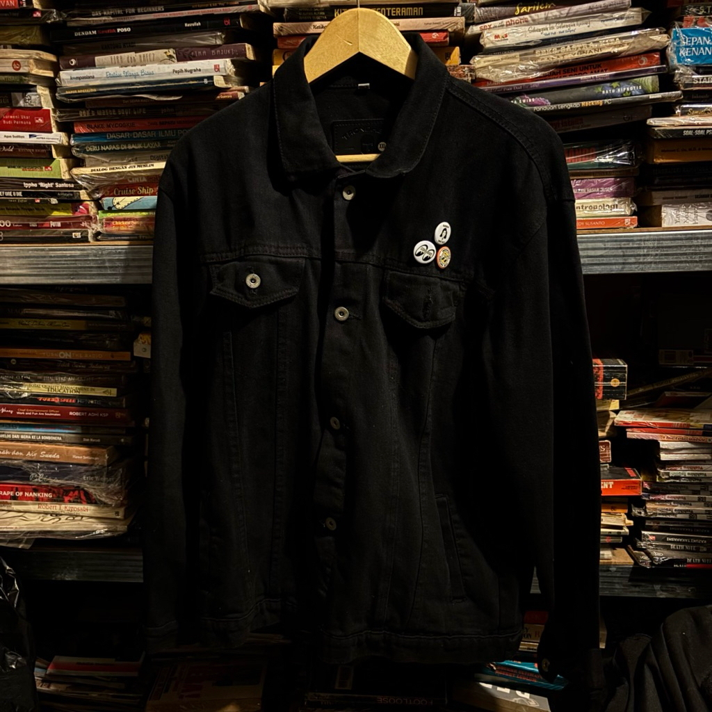 ORIGINAL DENIM JACKET BLACK WITH PATCH MOON EYES MOONEYES