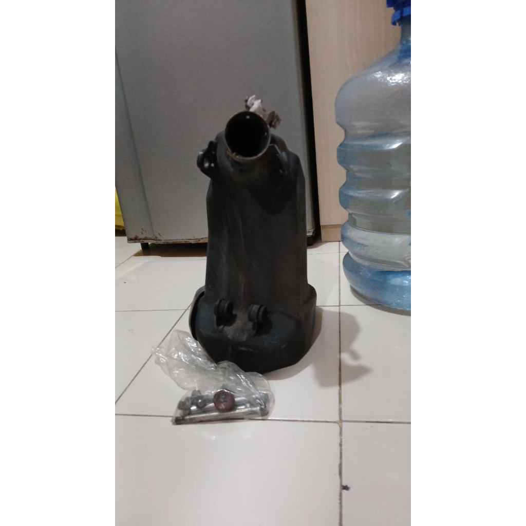 Knalpot underbelly KTM Duke 200 old