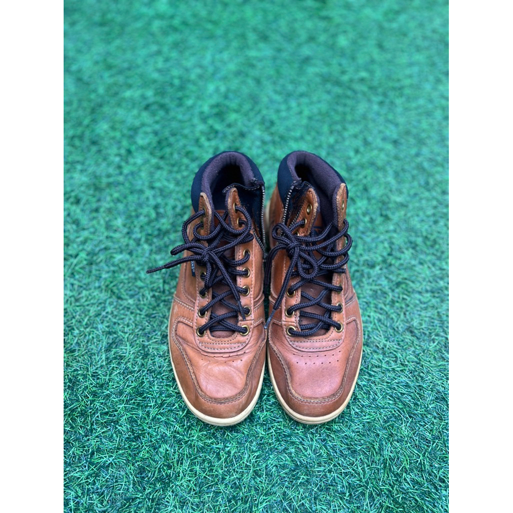 Vans Leather Zipper Size 40.5