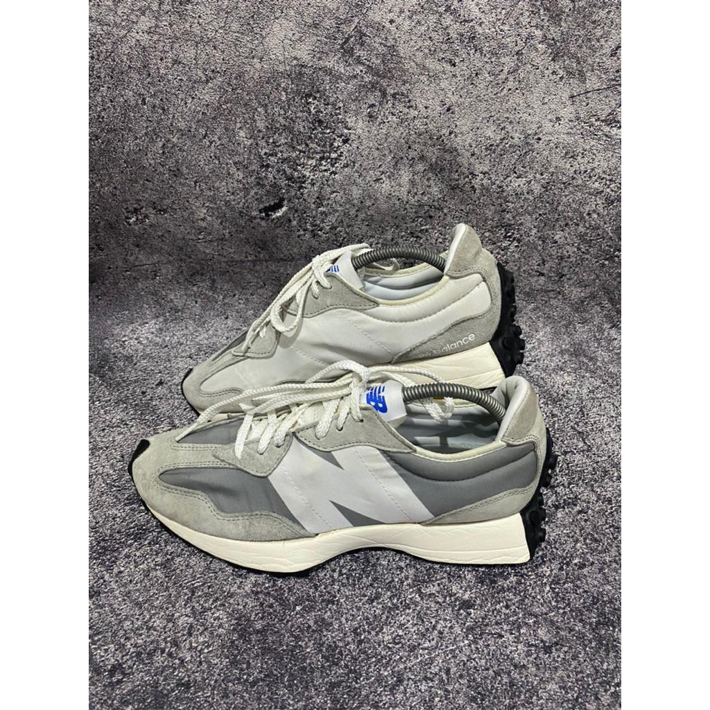 New Balance 237
