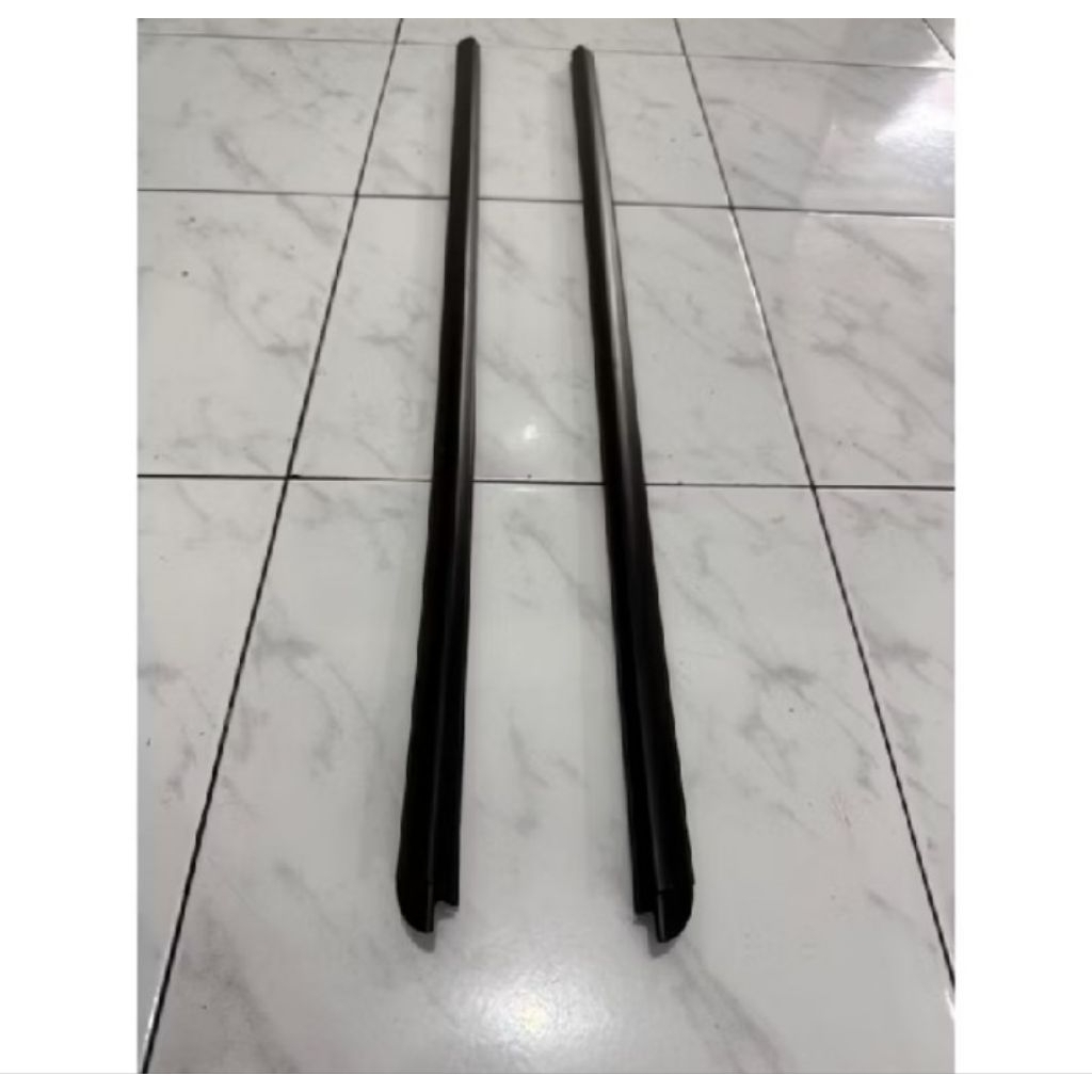 Pelipit kaca luar waterstrip kaca luar mobil mega carry 1set