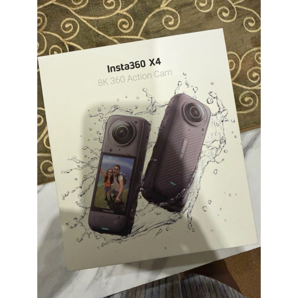 insta 360 x4 cam second likenew