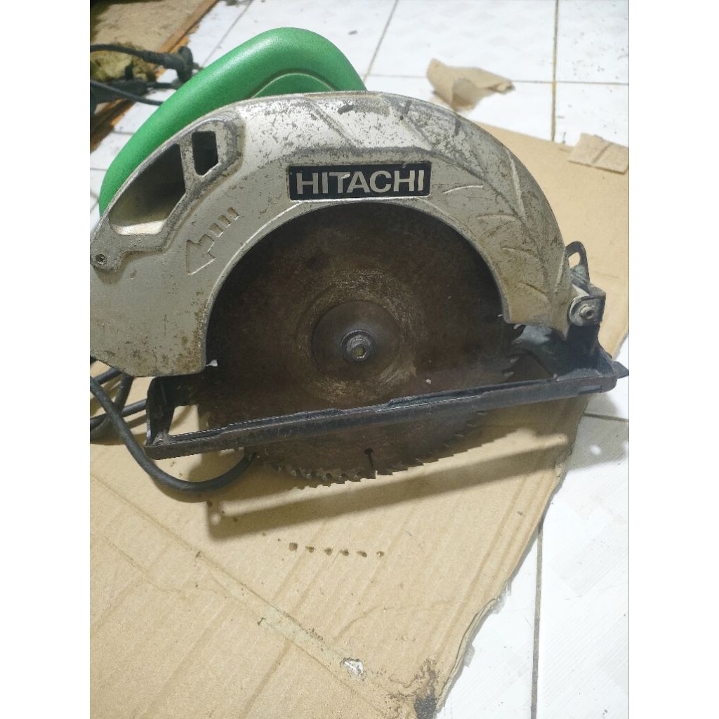 second Hitachi circular saw 7" type C7ss normal siap pakai
