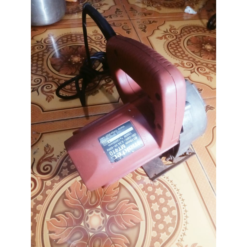 mesin serkel pemotong keramik maktec MT410 kondisi barang second normal kuliatas mulus suara halus s