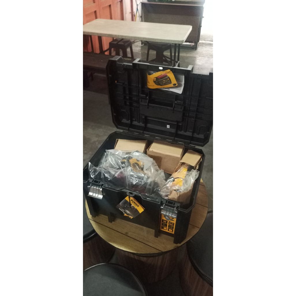 DeWALT XR FLEXVOLT DCS575T2