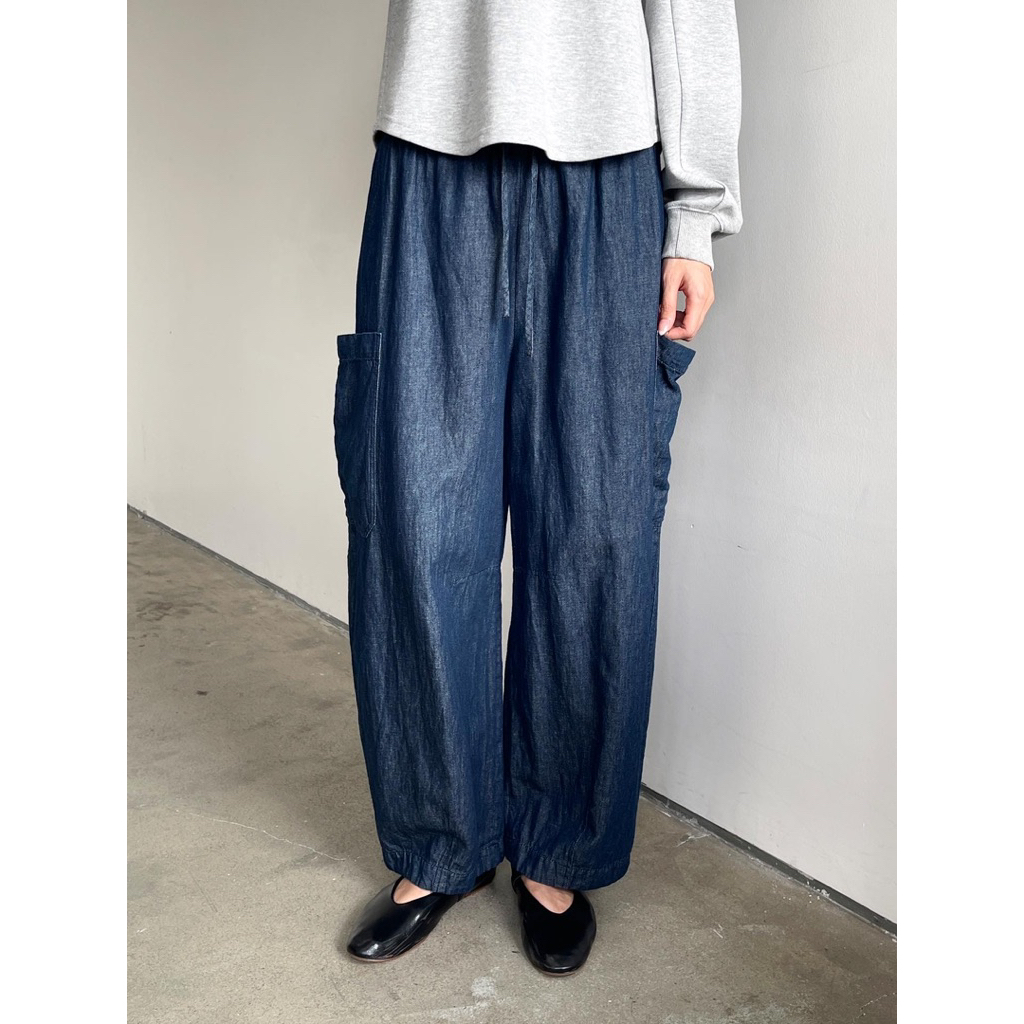 DP010 - arket loose cargo drawstrin raw denim pant
