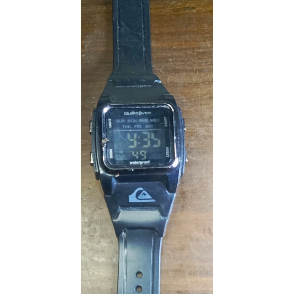 Jam tangan Quiksilver second normal baca deskripsi