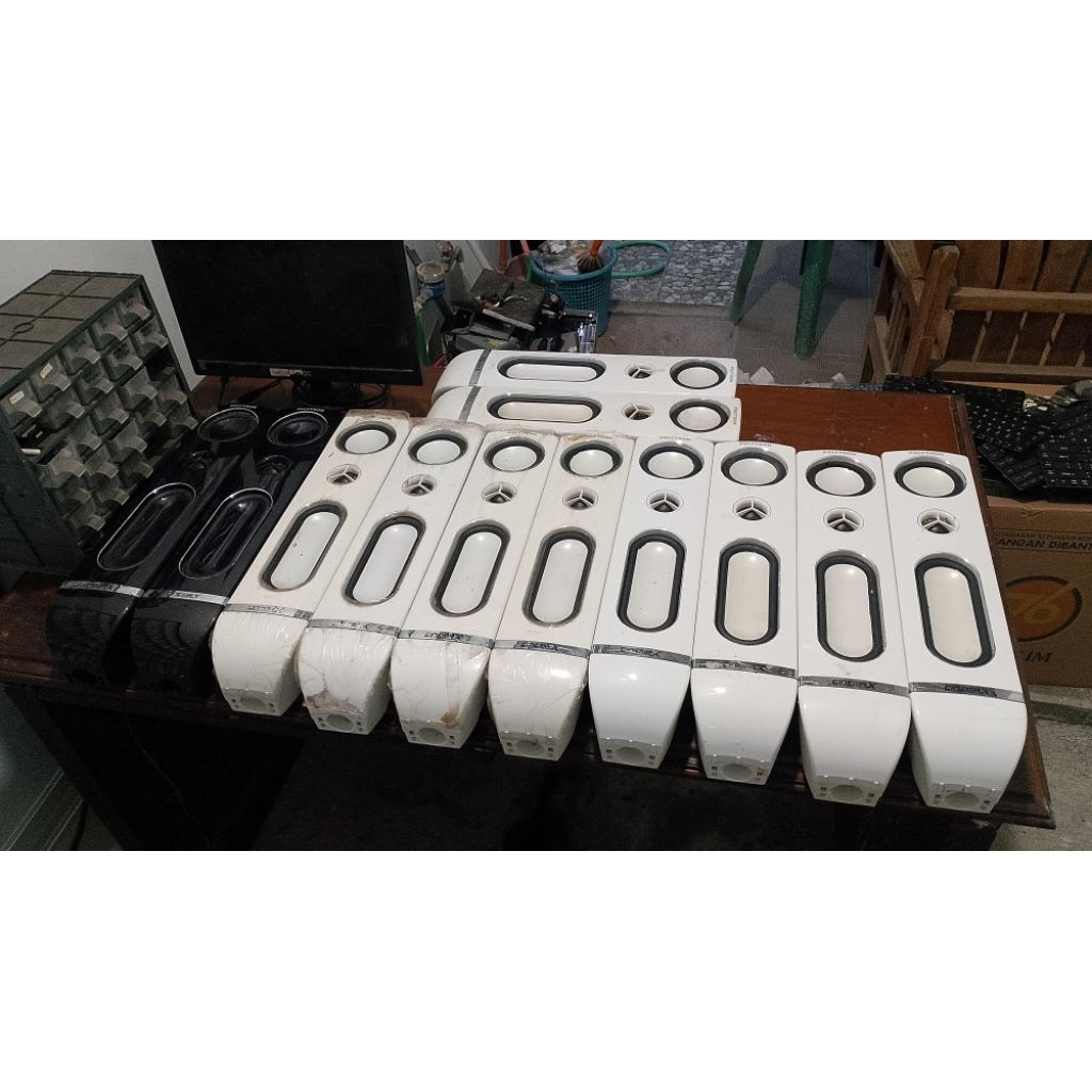 Speaker Tower Pasif Polytron